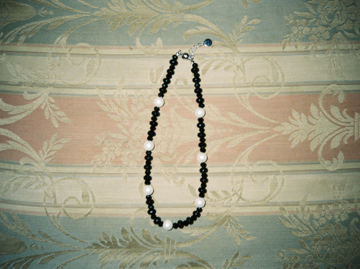 Onykiss Choker Necklace