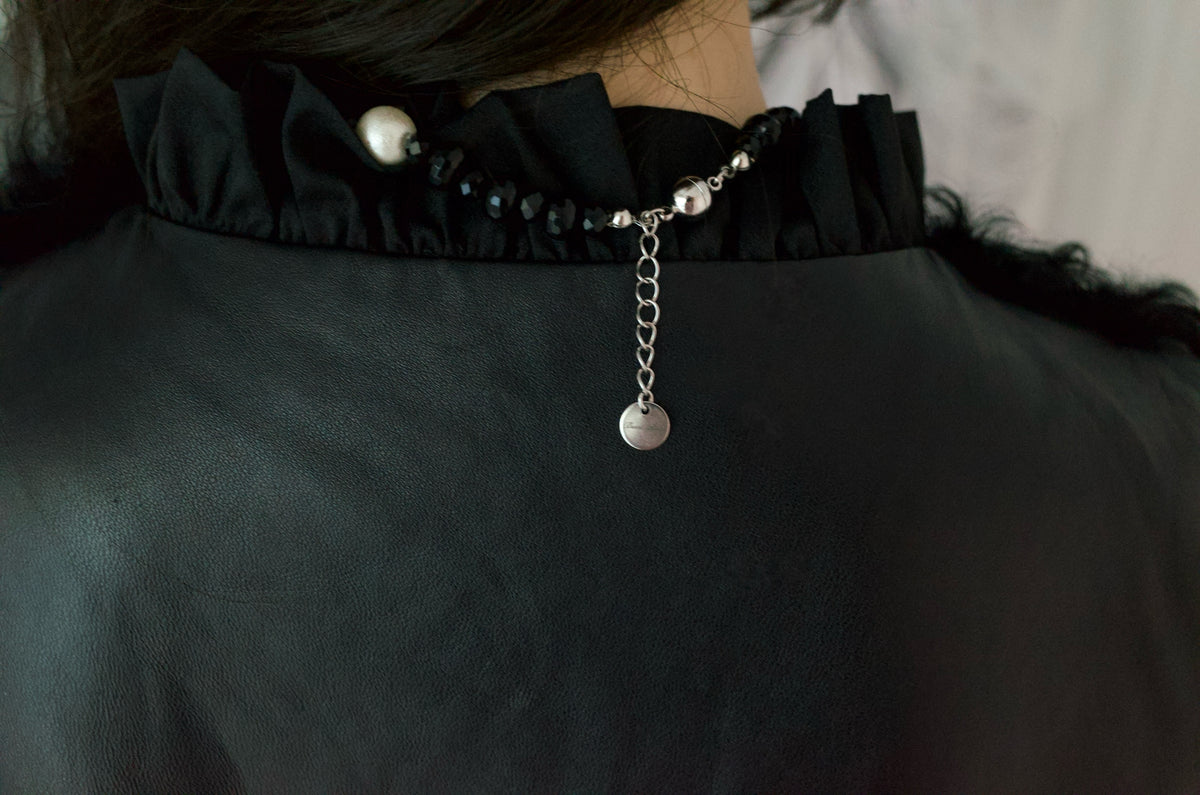 Onykiss Choker Necklace